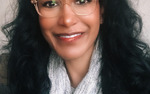 Photo gallery image named: carolyn-roberts-updated-headshot.jpg