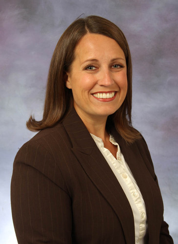 Sarah Wolter ’02